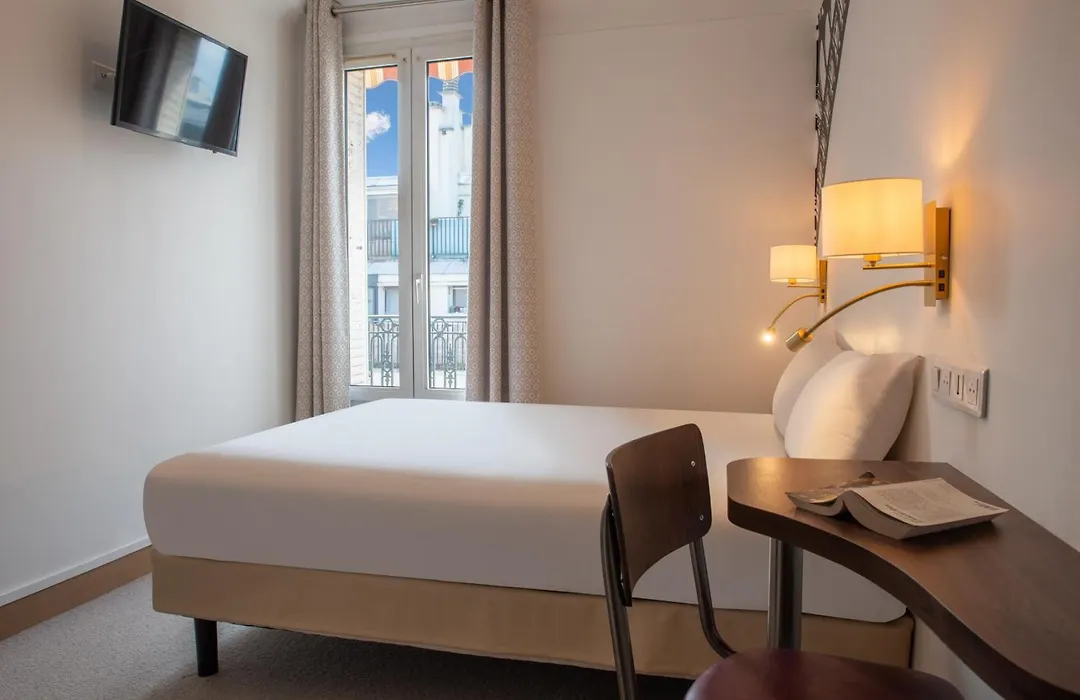 Pacific Hotel Fondary-1